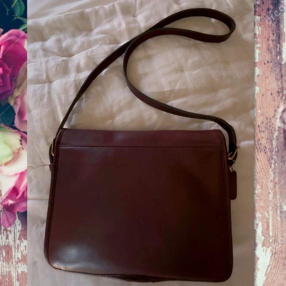 VINTAGE COACH MAHOGANY SADDLE POUCH BAG Style 9585